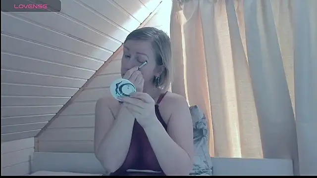 Snapshot of I_AM_MILF chatting on February 2025 07:50:01 AM I AM MILF online show from February 2025 07:50:01 AM