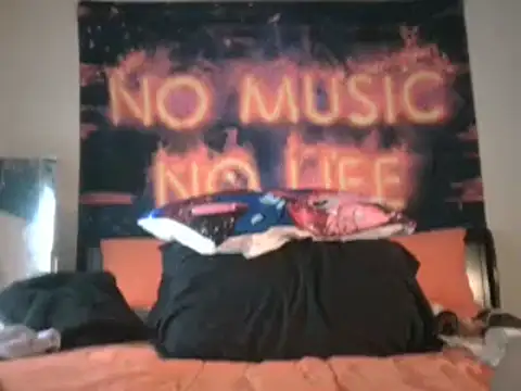 Snapshot of EnticingAaliyah chatting on February 2025 05:39:02 PM EnticingAaliyah online show from February 2025 05:39:02 PM