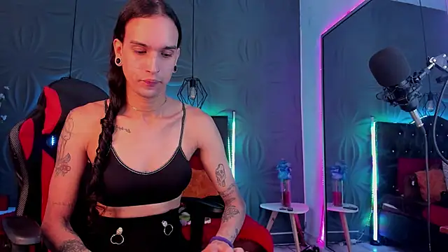 joaisaza online show from January 2025 06:24:01 AM