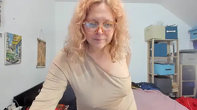 Snapshot of switchlorenx chatting on December 2024 03:56:02 AM switchlorenx online show from December 2024 03:56:02 AM