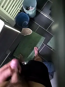 ktmtom247 online show from November 2025 04:00:02 AM