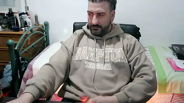 Snapshot of Italian_dark_desire chatting on February 2026 11:28:02 AM Italian dark desire online show from February 2026 11:28:02 AM