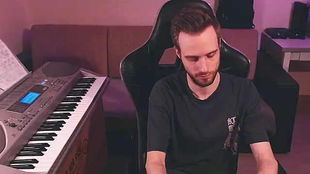 Snapshot of Sweetparker chatting on September 2025 02:39:02 PM Sweetparker online show from September 2025 02:39:02 PM