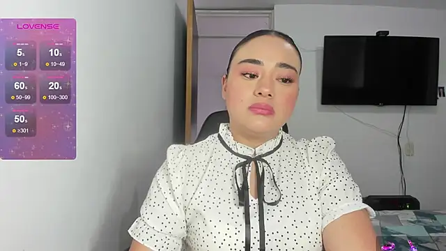 ReyleDoll online show from July 2026 07:44:01 PM