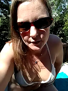 Snapshot of SwedishJennifer chatting on May 2026 11:08:02 AM SwedishJennifer online show from May 2026 11:08:02 AM