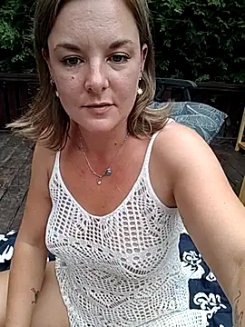 SwedishJennifer online show from July 2026 01:29:02 PM