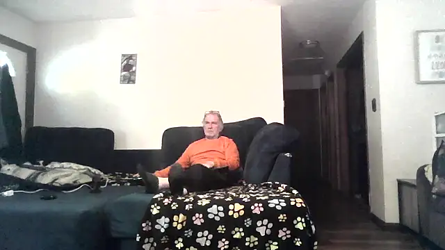 Snapshot of Sweet_Sexy1963 chatting on October 2025 02:29:02 PM Sweet Sexy1963 online show from October 2025 02:29:02 PM