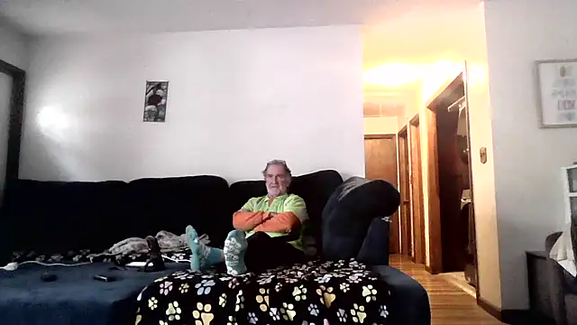 Snapshot of Sweet_Sexy1963 chatting on October 2025 04:53:02 PM Sweet Sexy1963 online show from October 2025 04:53:02 PM