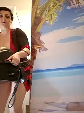 lucillabollente online show from March 2025 06:11:01 PM