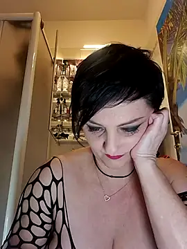 lucillabollente online show from March 2026 05:07:01 AM