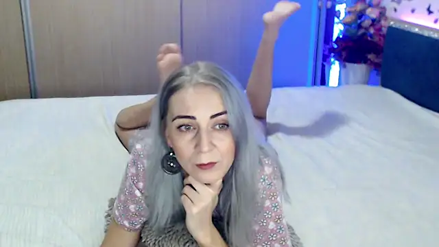 Snapshot of MirabelaSweet chatting on December 2024 04:51:01 PM MirabelaSweet online show from December 2024 04:51:01 PM