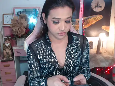 AsianMariaTs online show from October 2025 02:35:01 PM