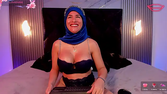 Zafira Alabi online show from November 2025 05:09:01 PM