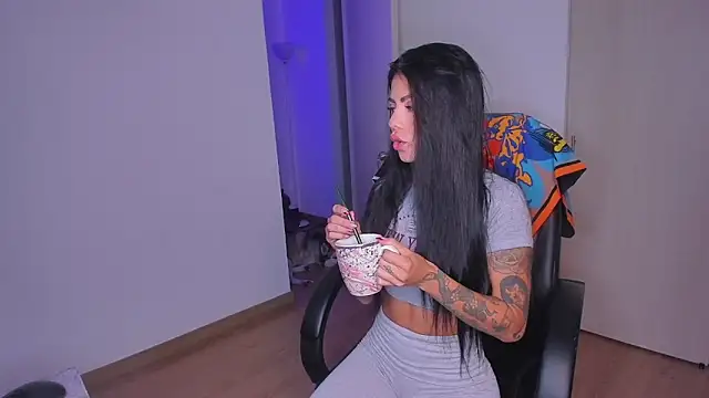 Lisegg  online show from September 2025 10:05:02 AM