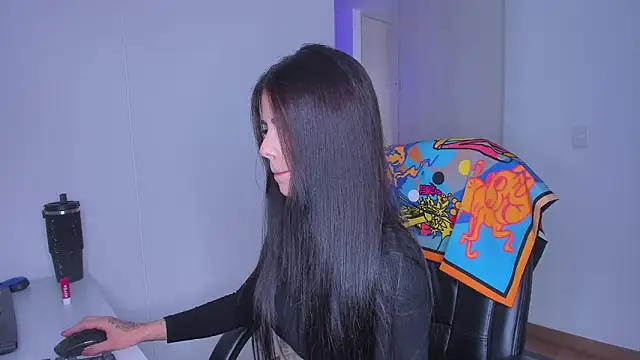 Lisegg  online show from February 2026 06:17:01 PM