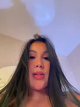 Snapshot of adrianalobo chatting on February 2025 01:09:01 AM adrianalobo online show from February 2025 01:09:01 AM