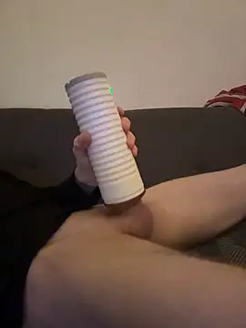 LionBoy1976 online show from February 2026 10:14:01 AM