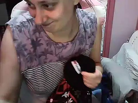 Snapshot of SexyAmanda32 chatting on March 2025 10:52:01 AM SexyAmanda32 online show from March 2025 10:52:01 AM