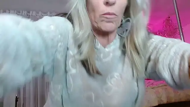 Snapshot of Sweet-Ginger chatting on January 2025 02:47:02 AM Sweet-Ginger online show from January 2025 02:47:02 AM