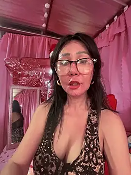 Snapshot of sweetieme chatting on February 2025 06:50:02 AM sweetieme online show from February 2025 06:50:02 AM