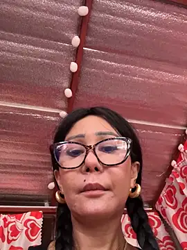 Snapshot of sweetieme chatting on May 2026 07:36:02 AM sweetieme online show from May 2026 07:36:02 AM