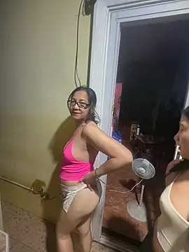 Snapshot of sweetieme chatting on May 2026 10:44:01 AM sweetieme online show from May 2026 10:44:01 AM