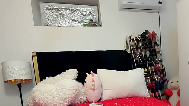juliahayessxx online show from July 2026 07:49:02 PM