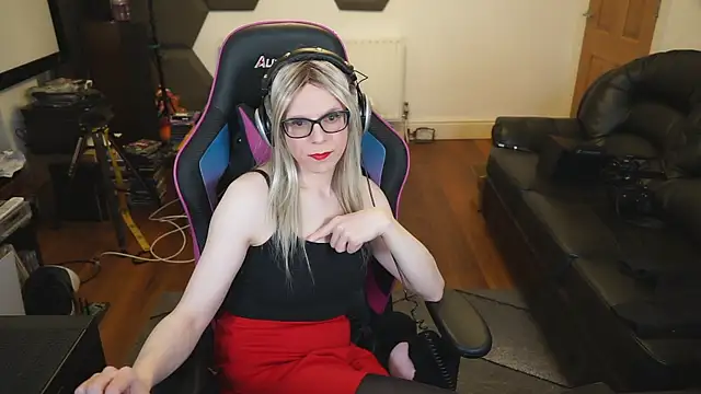 Snapshot of KelseyCobalt chatting on January 2025 10:37:01 PM KelseyCobalt online show from January 2025 10:37:01 PM