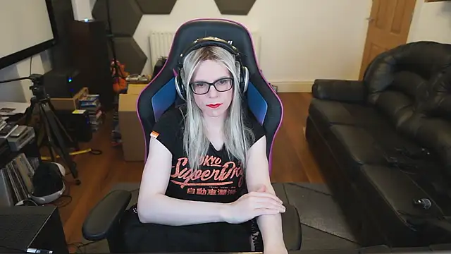 Snapshot of KelseyCobalt chatting on January 2025 10:21:01 PM KelseyCobalt online show from January 2025 10:21:01 PM