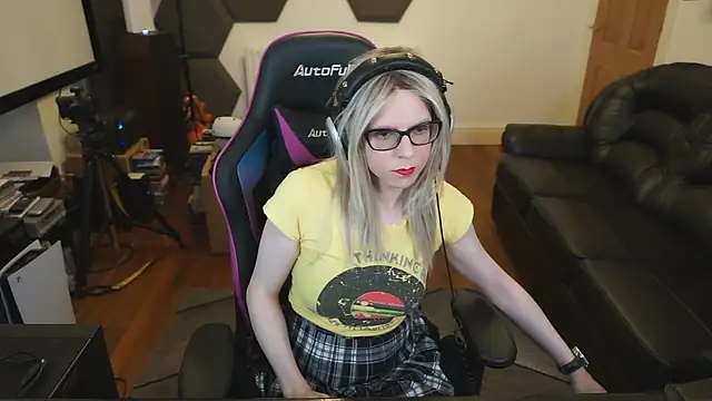 Snapshot of KelseyCobalt chatting on February 2025 12:27:01 AM KelseyCobalt online show from February 2025 12:27:01 AM