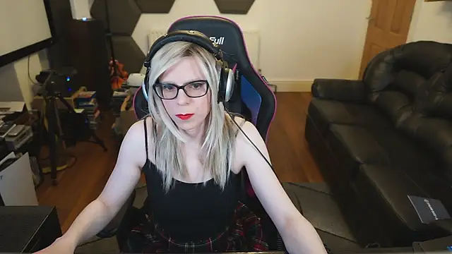 Snapshot of KelseyCobalt chatting on February 2025 08:55:02 PM KelseyCobalt online show from February 2025 08:55:02 PM