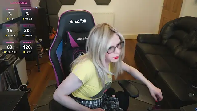 Snapshot of KelseyCobalt chatting on March 2025 08:41:02 PM KelseyCobalt online show from March 2025 08:41:02 PM