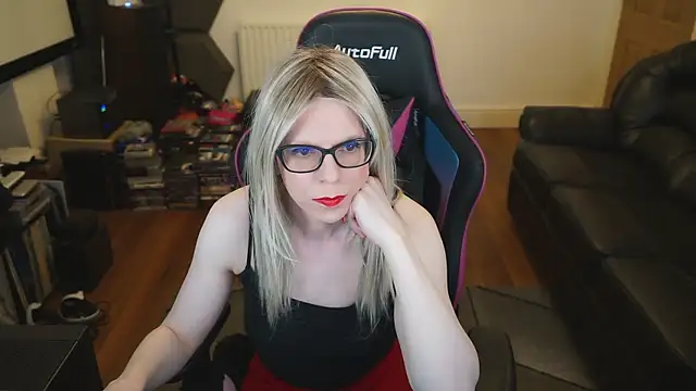 Snapshot of KelseyCobalt chatting on March 2025 08:59:01 PM KelseyCobalt online show from March 2025 08:59:01 PM