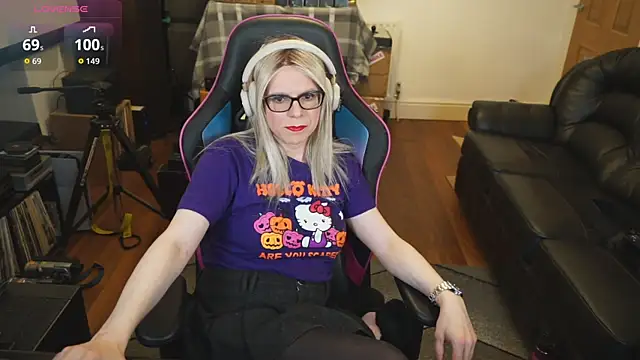 Snapshot of KelseyCobalt chatting on September 2025 08:03:01 PM KelseyCobalt online show from September 2025 08:03:01 PM