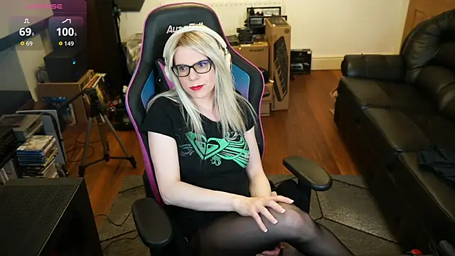 Snapshot of KelseyCobalt chatting on June 2026 08:48:02 PM KelseyCobalt online show from June 2026 08:48:02 PM