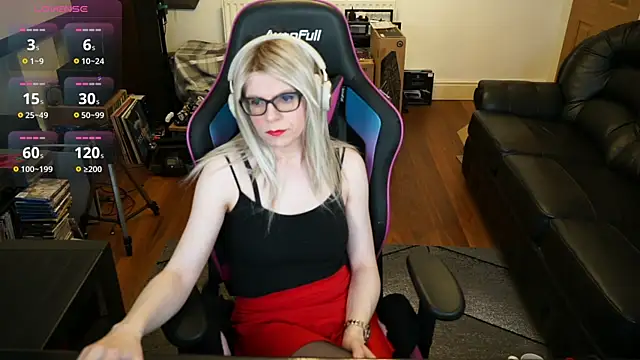 Snapshot of KelseyCobalt chatting on June 2026 08:33:02 PM KelseyCobalt online show from June 2026 08:33:02 PM