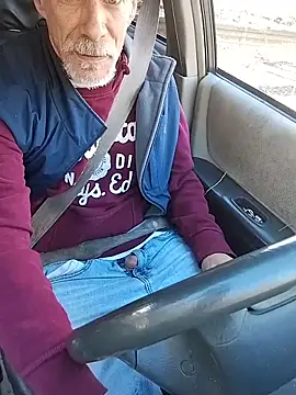 Biknight online show from December 2025 02:44:02 PM