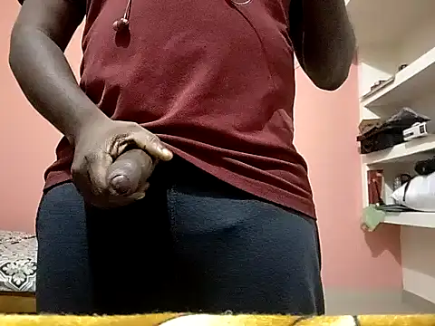 Snapshot of Aneesh007m chatting on October 2025 06:43:01 PM Aneesh007m online show from October 2025 06:43:01 PM