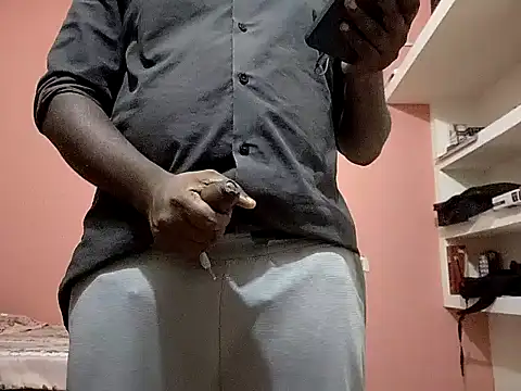 Snapshot of Aneesh007m chatting on November 2025 05:56:01 PM Aneesh007m online show from November 2025 05:56:01 PM