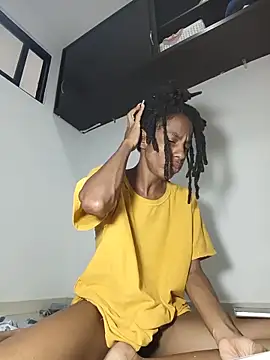 Snapshot of africa_deluxe chatting on May 2026 01:41:02 PM africa deluxe online show from May 2026 01:41:02 PM