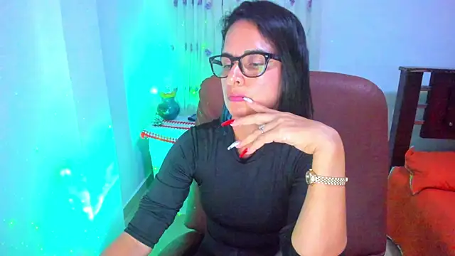 BrianaGarner online show from November 2025 04:12:02 AM