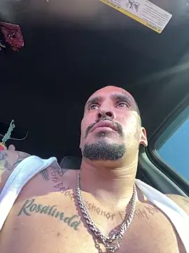 Snapshot of Slumlords chatting on February 2026 10:40:01 PM Slumlords online show from February 2026 10:40:01 PM