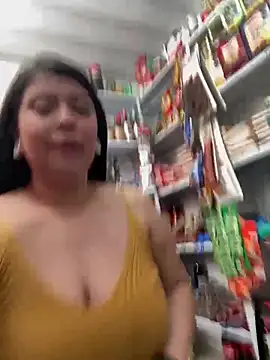 emilyjohanson online show from December 2025 03:51:02 PM