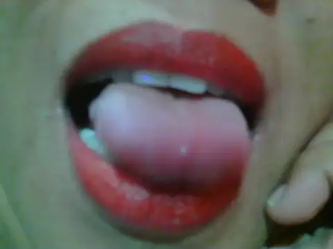 xsweetlips69x online show from February 2025 05:50:02 PM