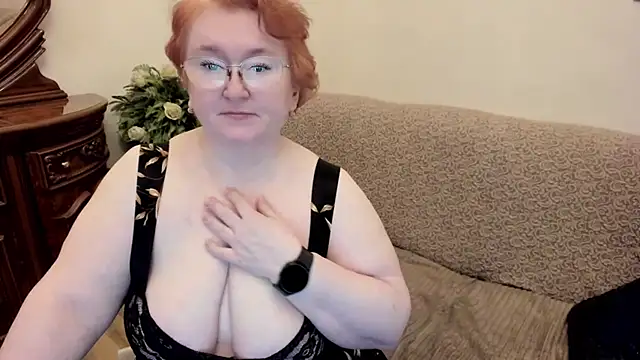 leiamillersonn online show from December 2025 06:12:02 AM