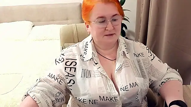 leiamillersonn online show from July 2026 04:39:33 PM