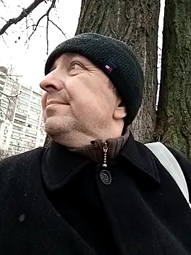 Snapshot of Pokaz2020 chatting on December 2025 11:30:02 AM Pokaz2020 online show from December 2025 11:30:02 AM