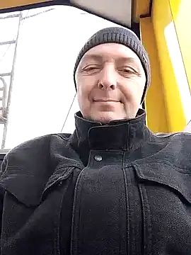 Snapshot of Pokaz2020 chatting on December 2025 09:06:01 AM Pokaz2020 online show from December 2025 09:06:01 AM