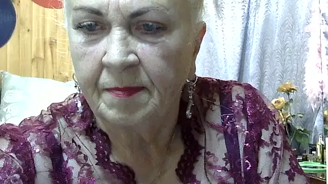 Emma52610 online show from October 2025 04:35:01 AM