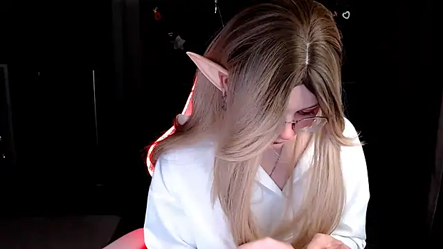 MissToree online show from February 2025 08:04:01 PM